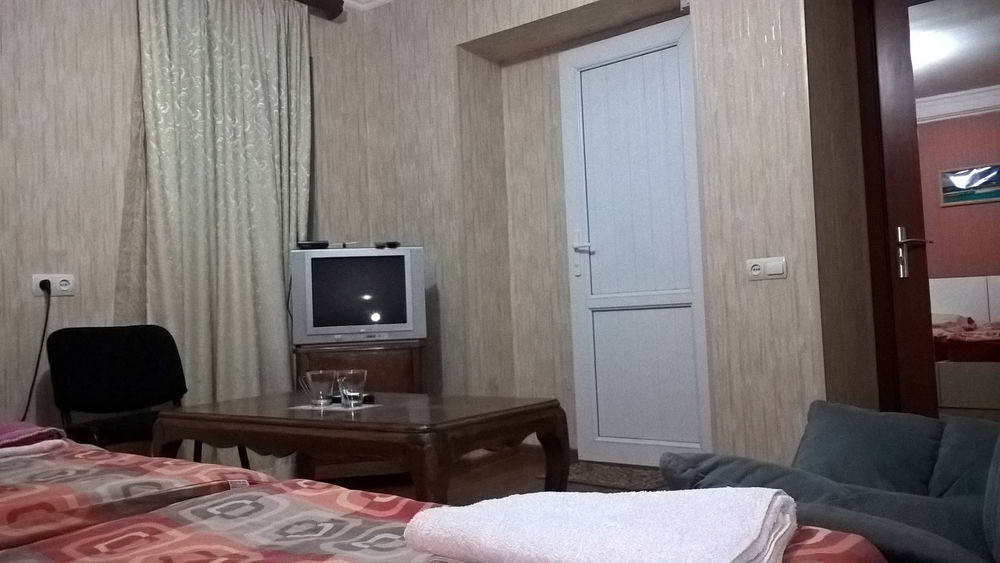 Your House In Тбилиси Экстерьер фото